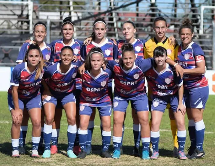Unión, puntero en la Zona A y finalista por el ascenso a la máxima categoría. (Foto: @unionfemeninooficial)