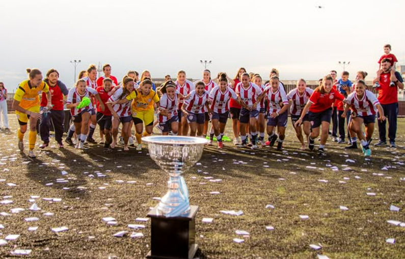 Unión cumplió el sueño: título, ascenso y una campaña inolvidable