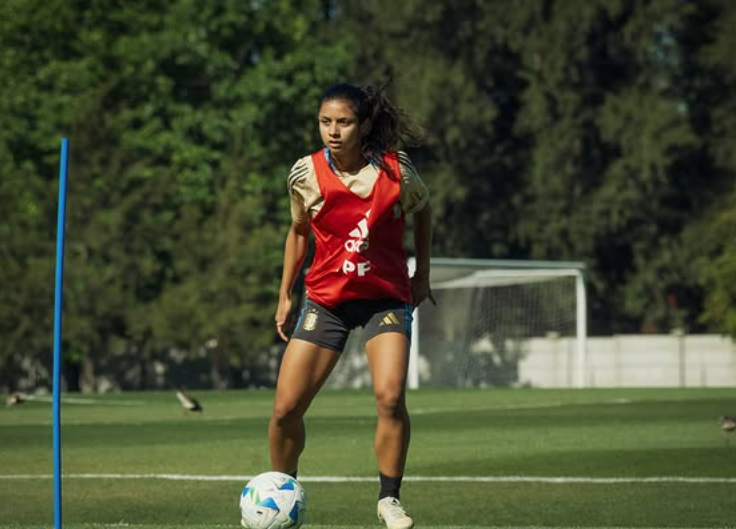 Crisely Pavon, vuelve a tener una chance en la Selección mayor.