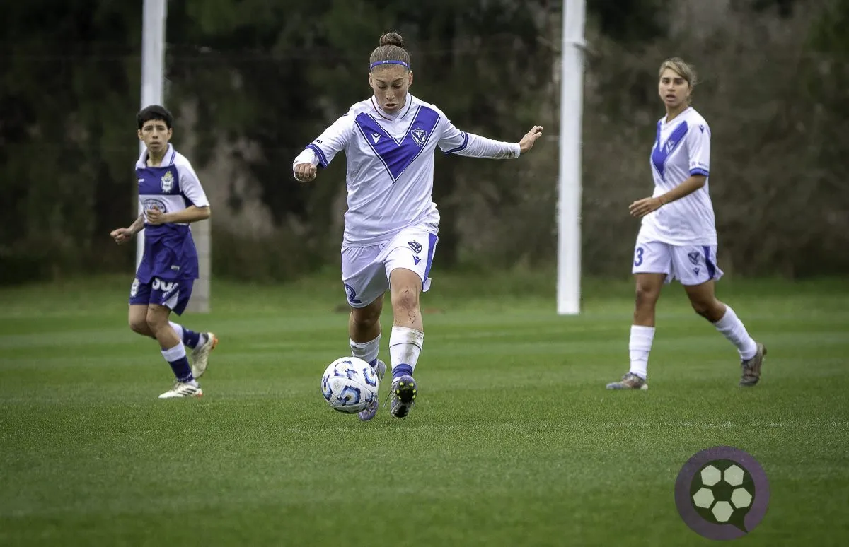 Vélez logró un importante triunfo ante Gimnasia en la fecha 2 del Segundo Torneo Femenino 2025. (Foto: Juane Cannataro para FutFemGol)